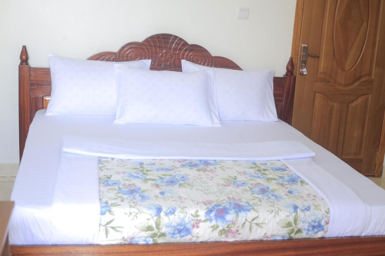 Corina K Guest House Kigali Exterior photo