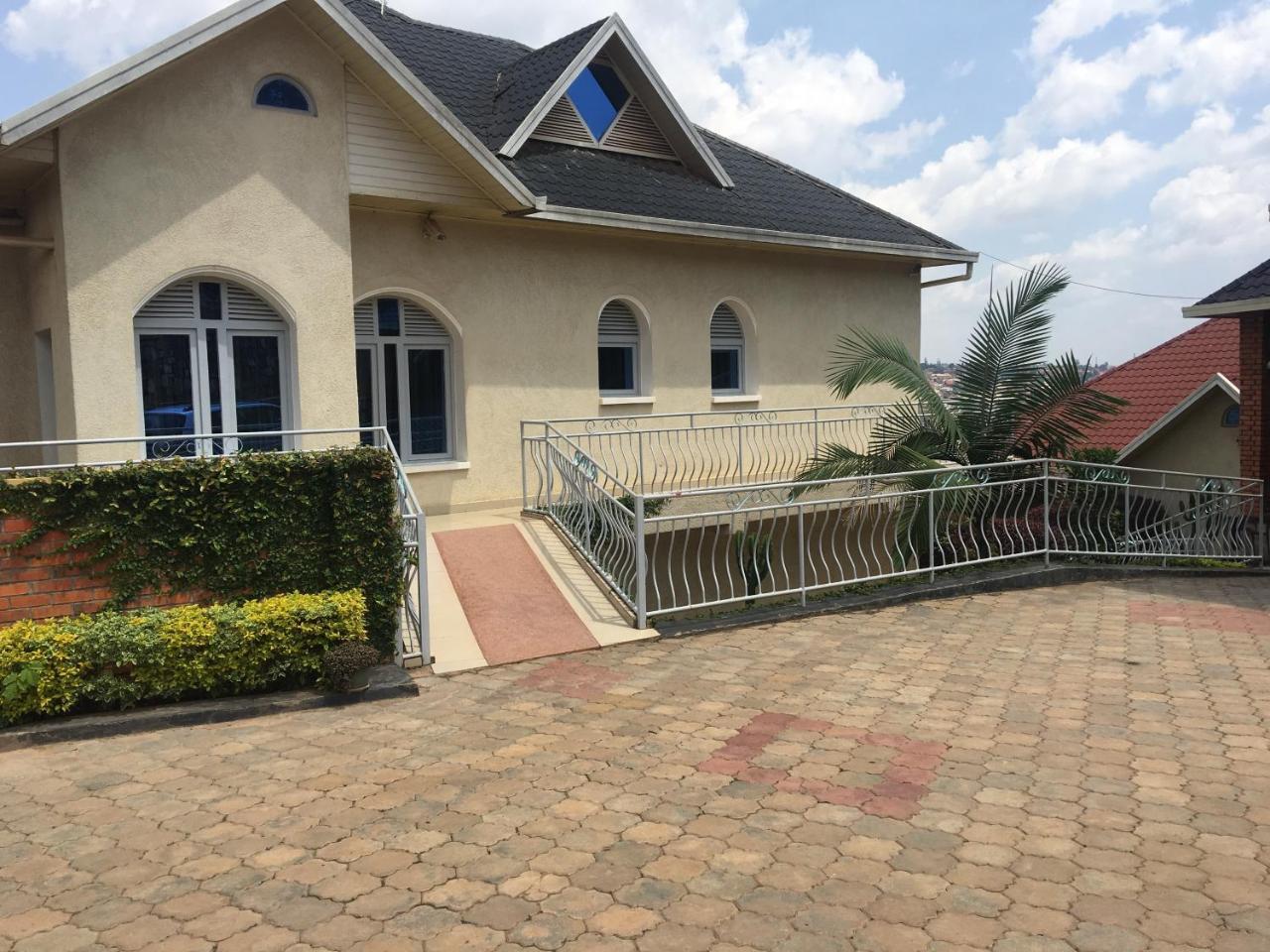 Corina K Guest House Kigali Exterior photo